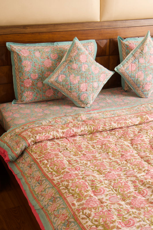 Dessert Guldasta Bedsheet & Quilt Set