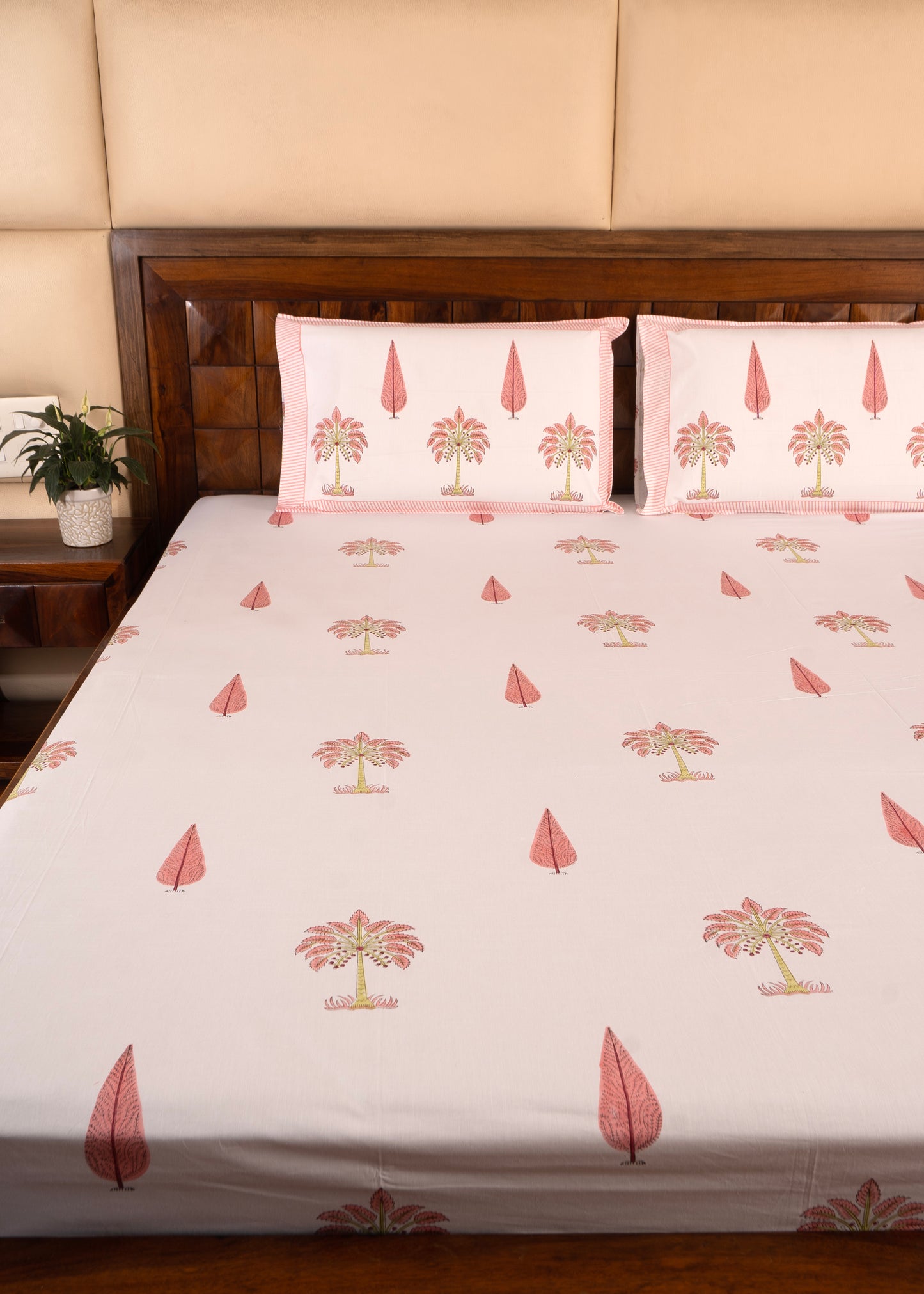 Gulaab Khajuri Percale Cotton Bedsheet