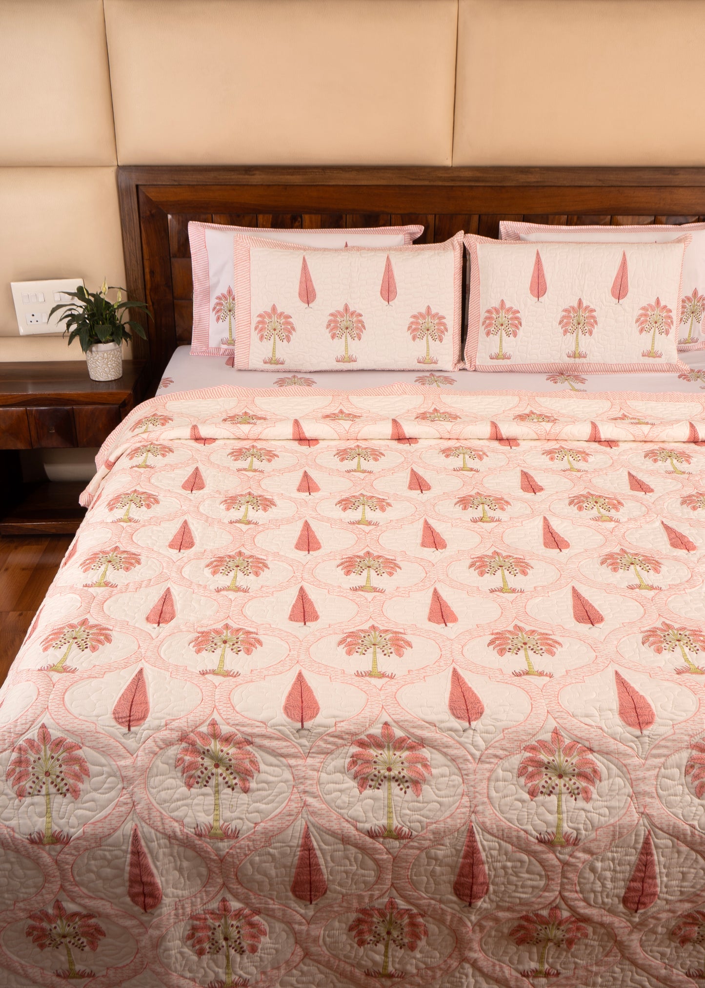 Gulaab Khajuri Quilted Bedcover
