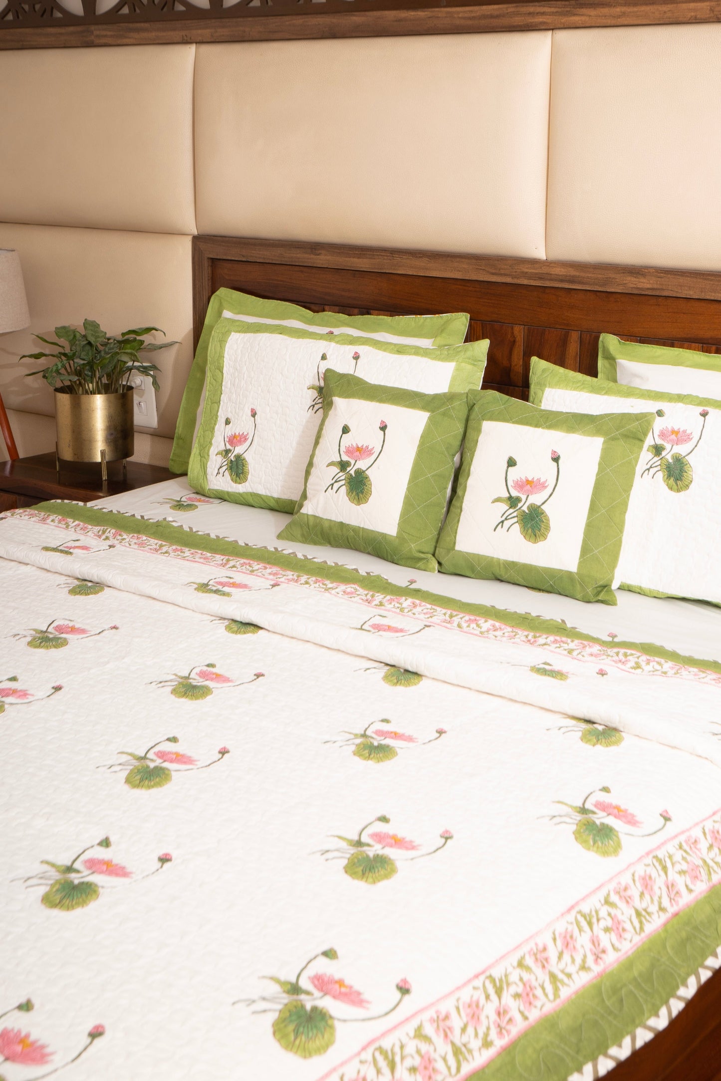 Kamal Ras Quilted Reversible Bedcover