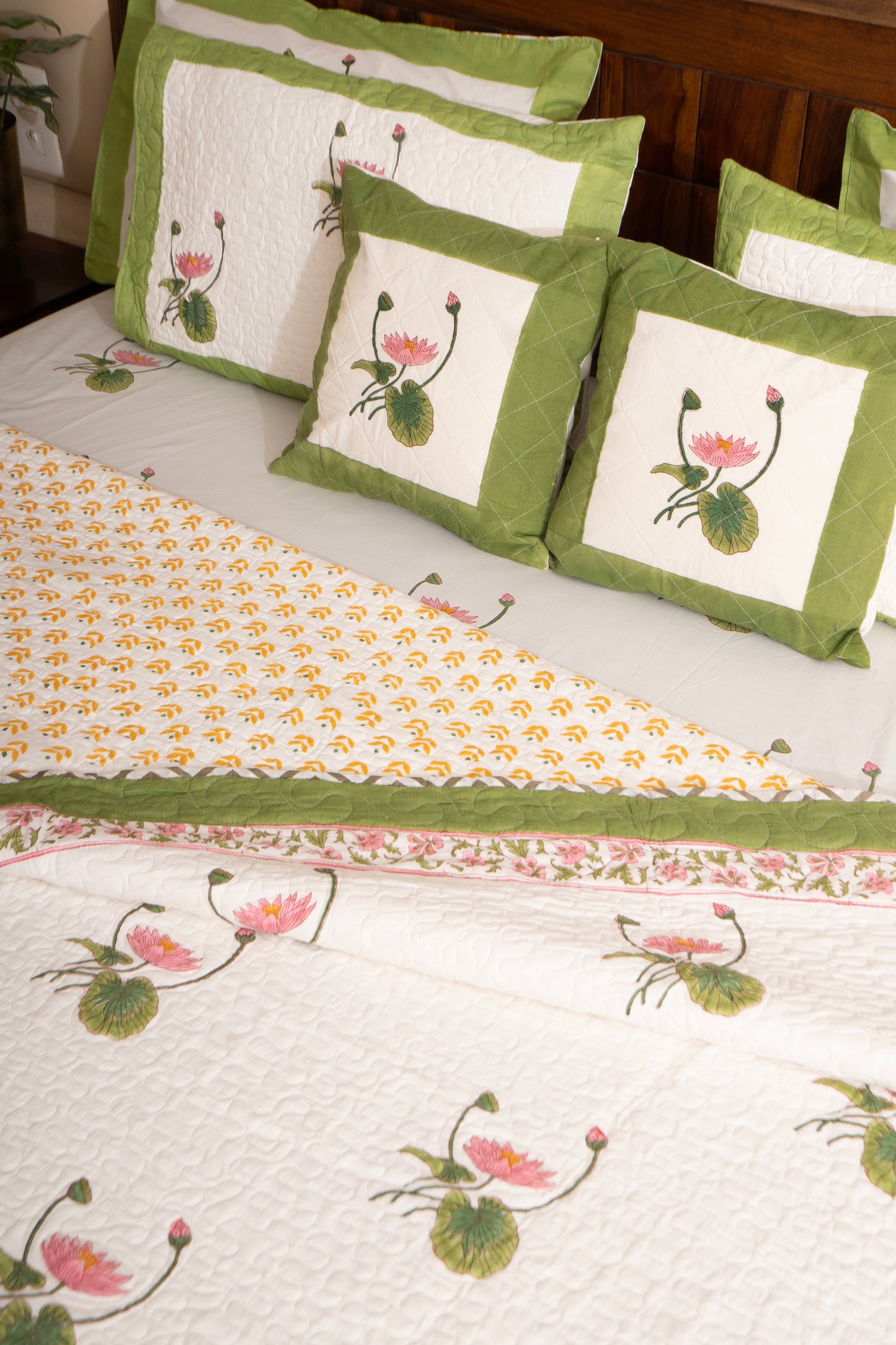 Kamal Ras Quilted Reversible Bedcover