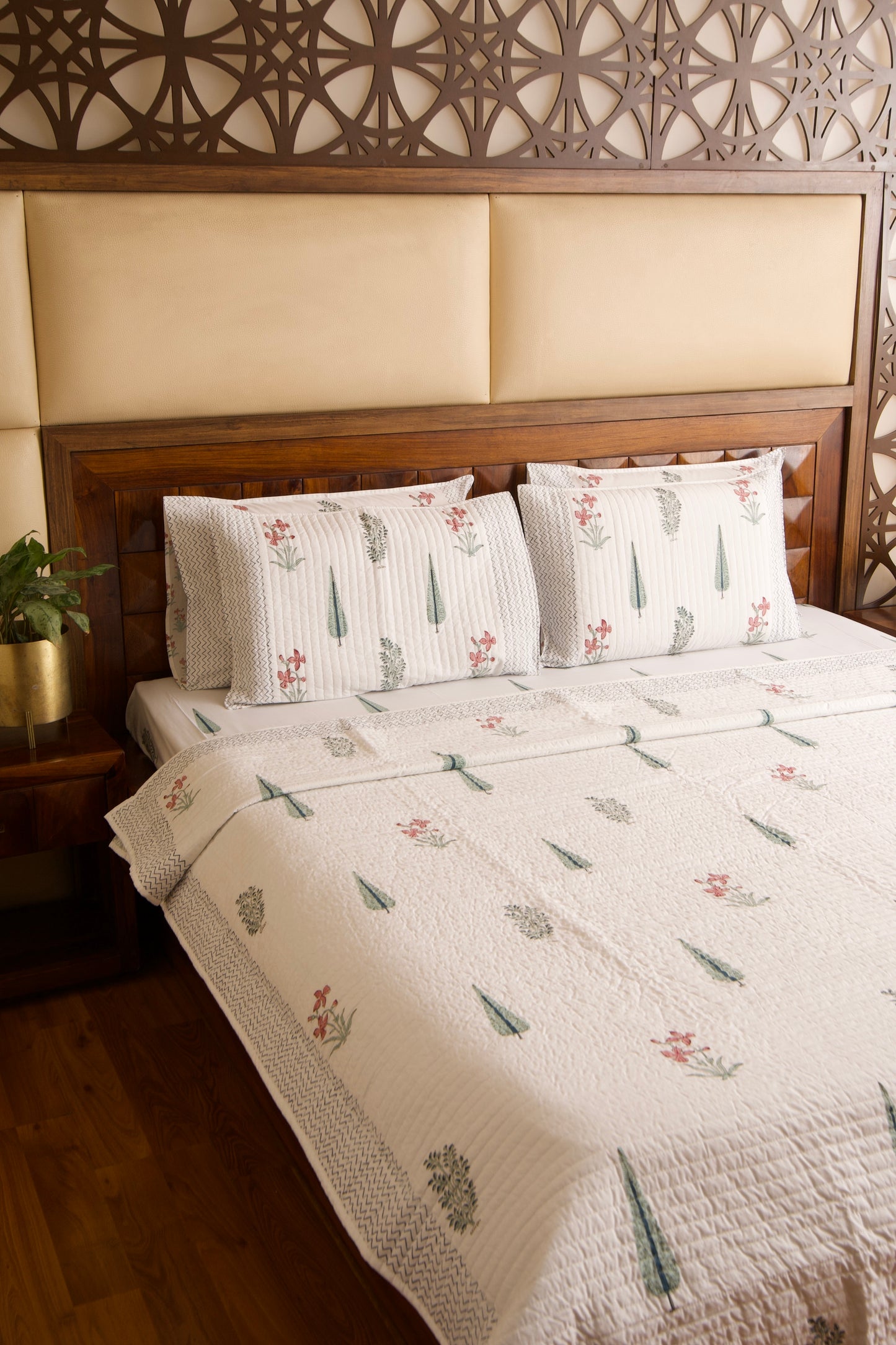 Kaner Bagh Reversible Quilted Bedcover