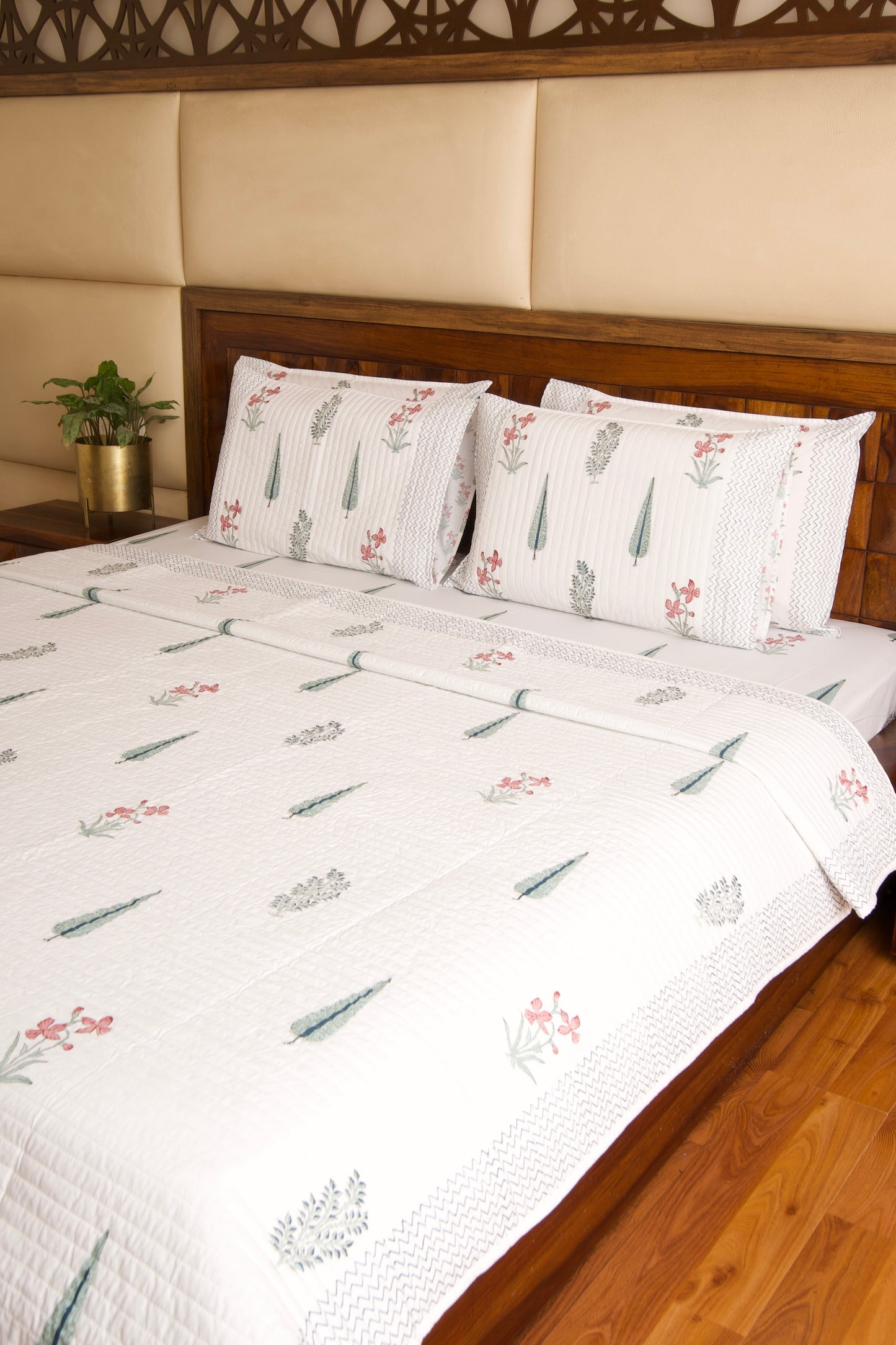 Kaner Bagh Reversible Quilted Bedcover