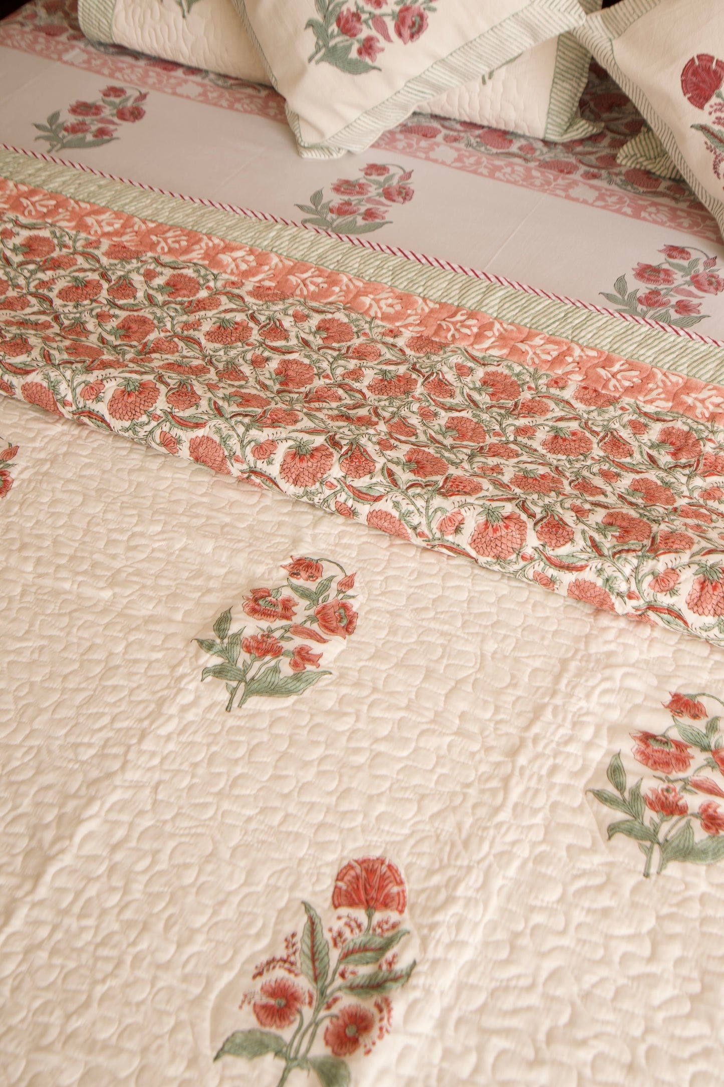 Hibiscus Bedsheet & Bedcover Set
