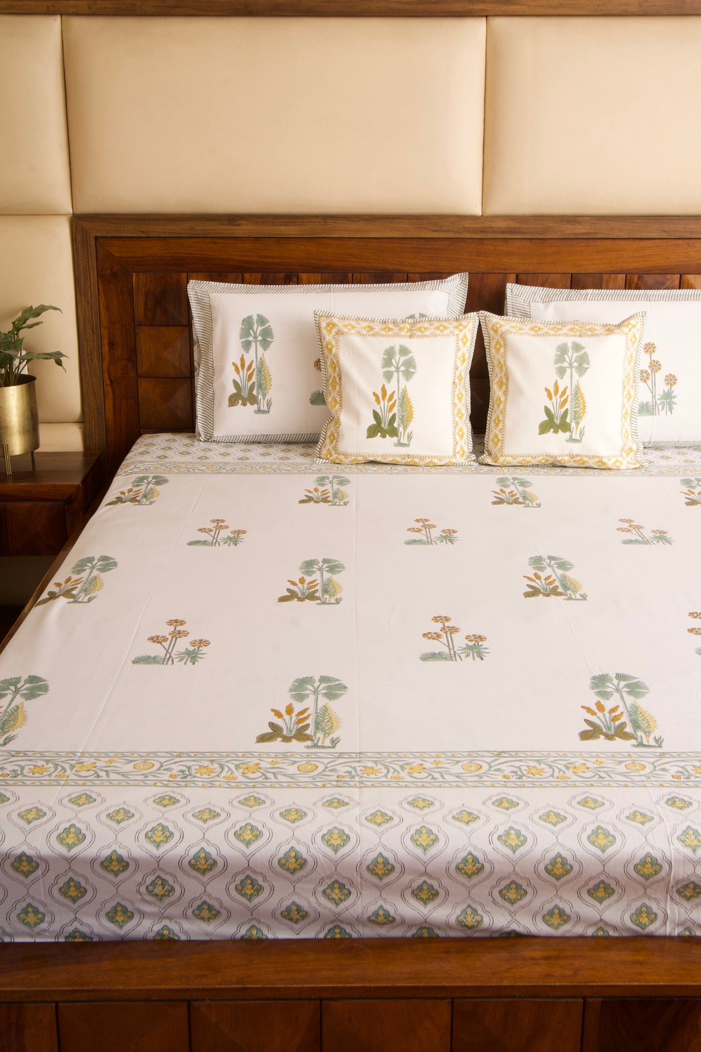 Dessert Guldasta Percale Cotton Bedsheet