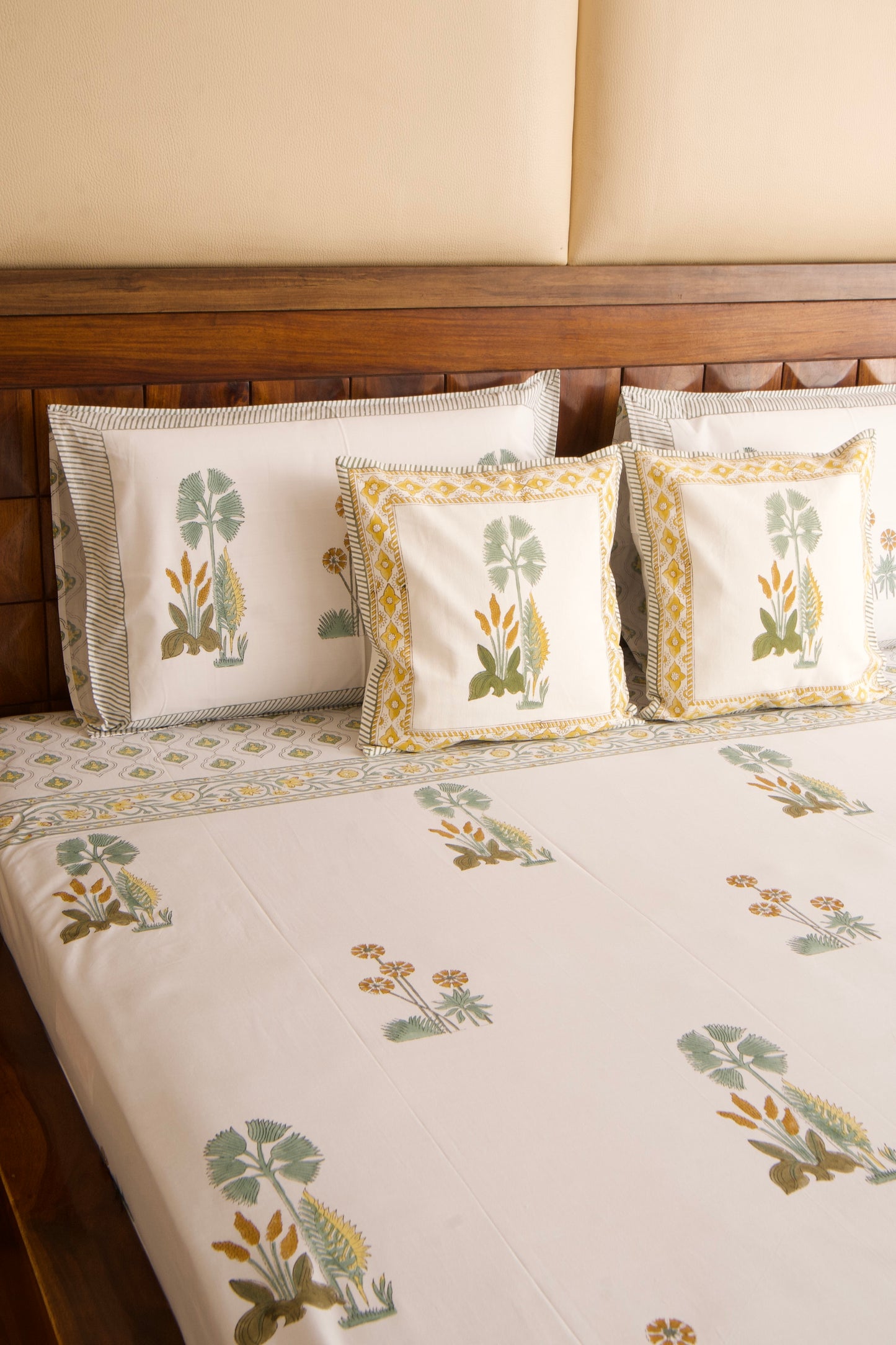 Dessert Guldasta Percale Cotton Bedsheet