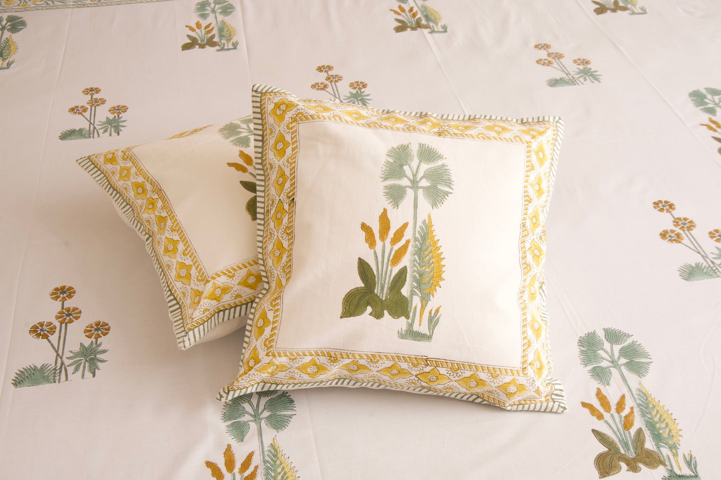 Dessert Guldasta Cushion Cover