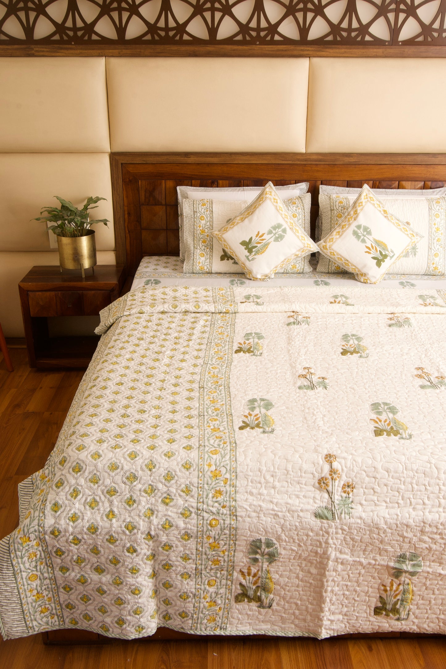 Dessert Guldasta Bedsheet & Bedcover Set