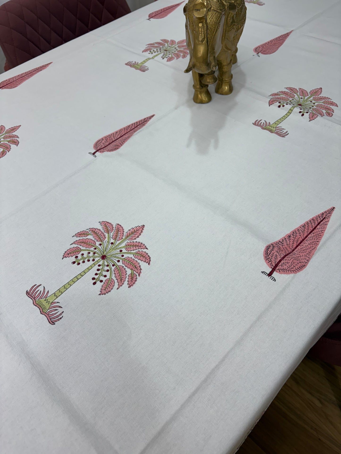 Gulaab Khajuri Table Cover