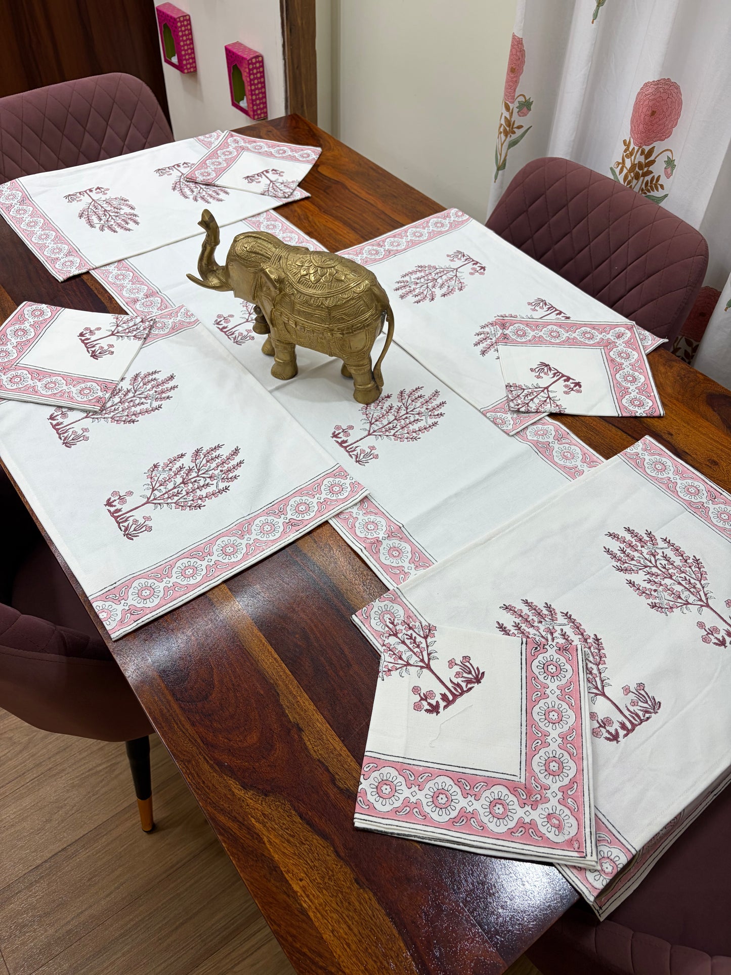 Rose Pink Parrot Table Runner, Mat & Napkin Set