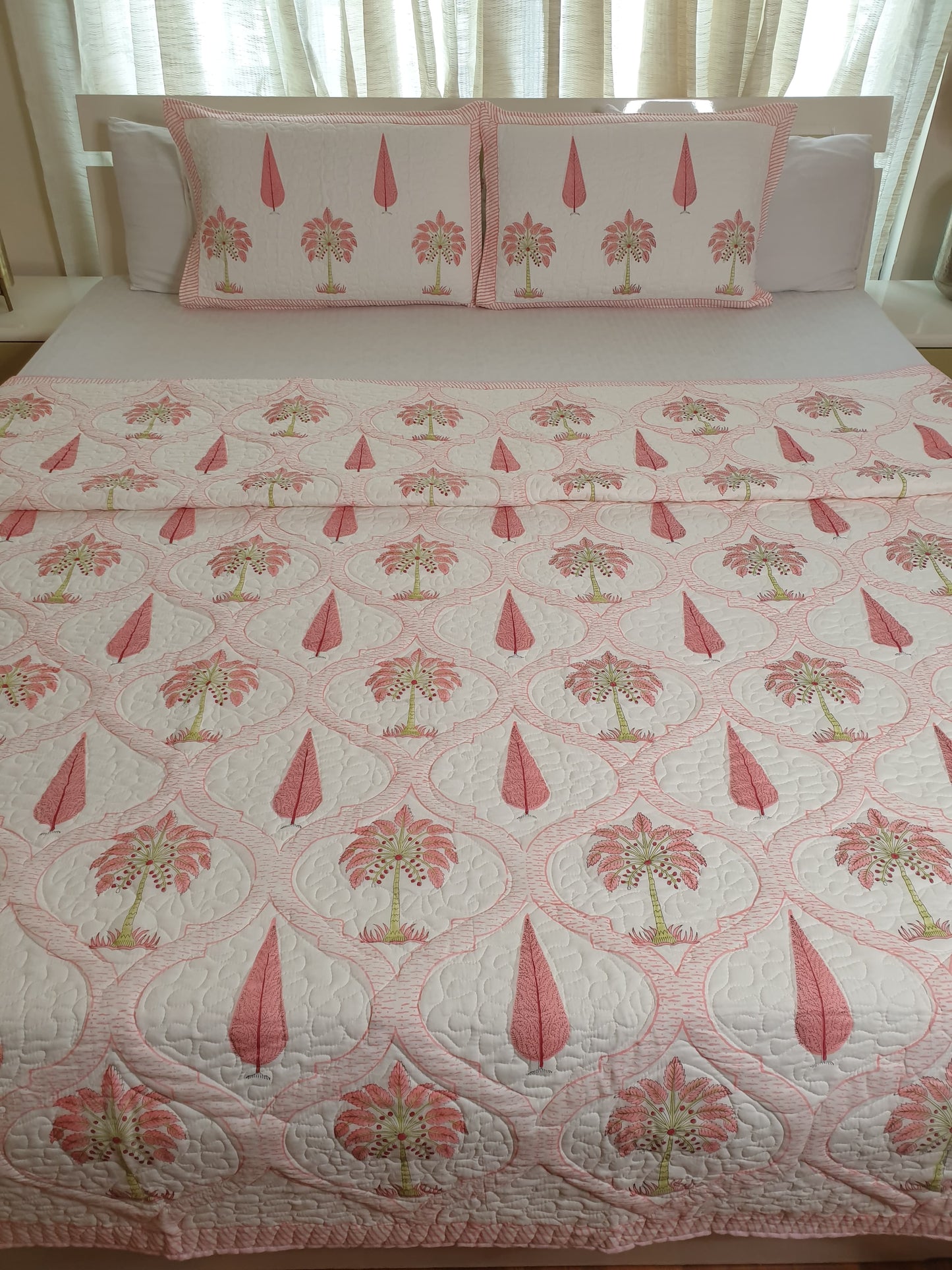 Gulaab Khajuri Quilted Bedcover