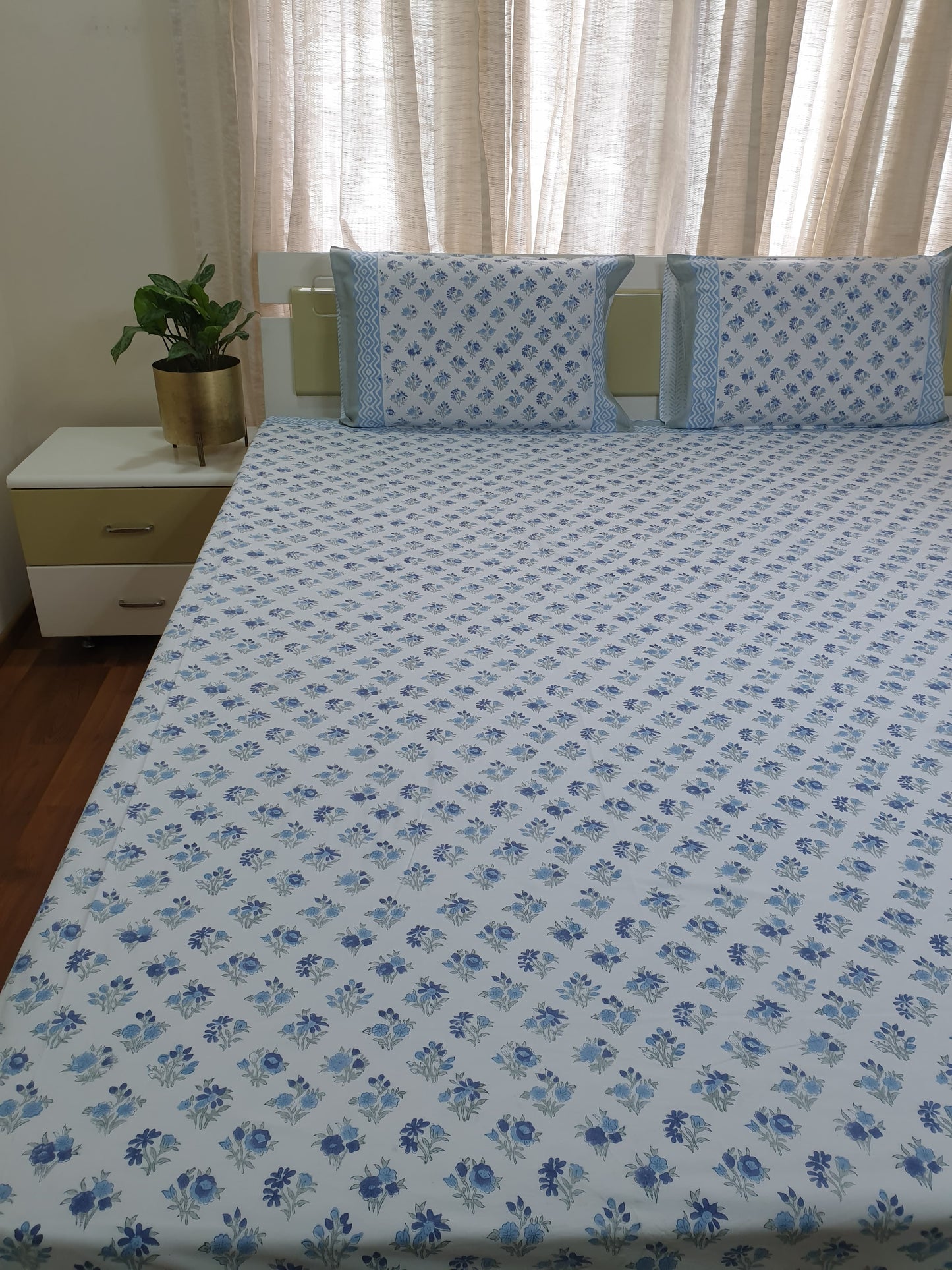 Anokha Chota Buta Percale Bedsheet
