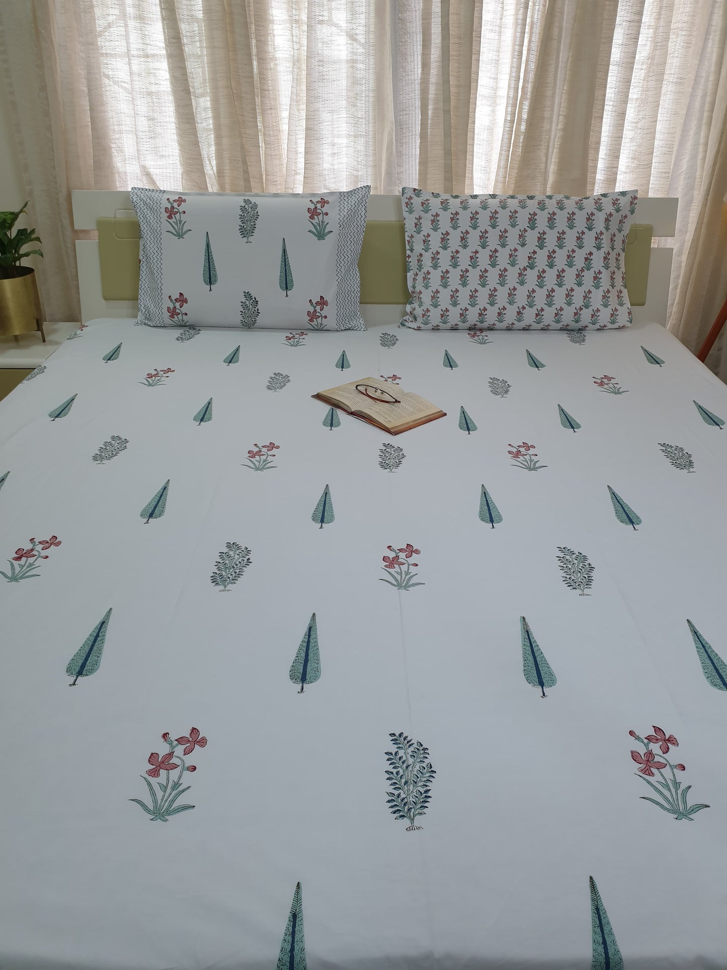 Kaner Bagh Percale Bedsheet