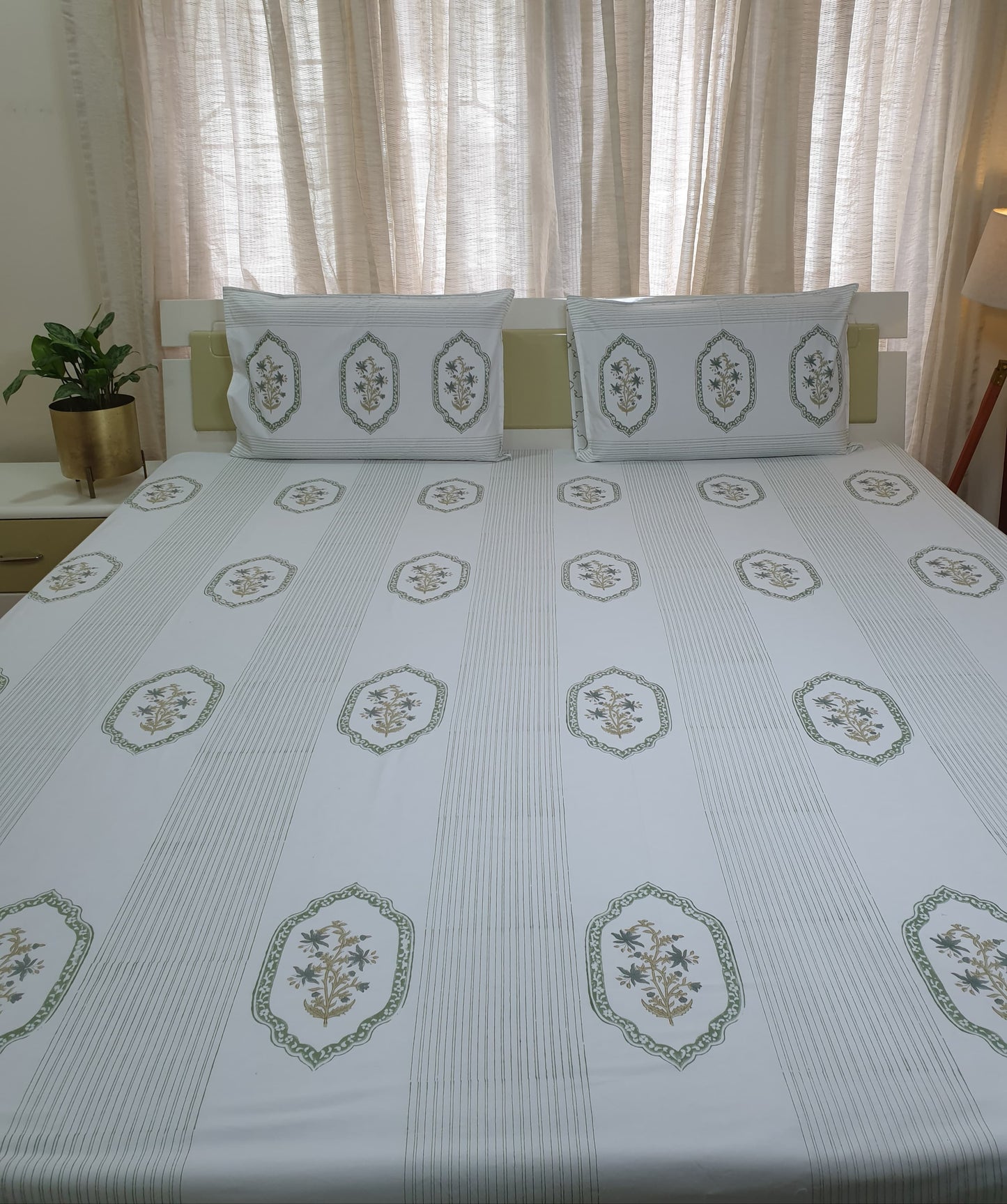 Green Jasmine Mirror Percale Bedsheet