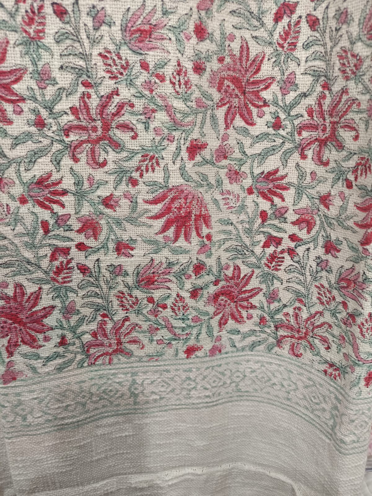 Anaar Bagh Tassel Throw