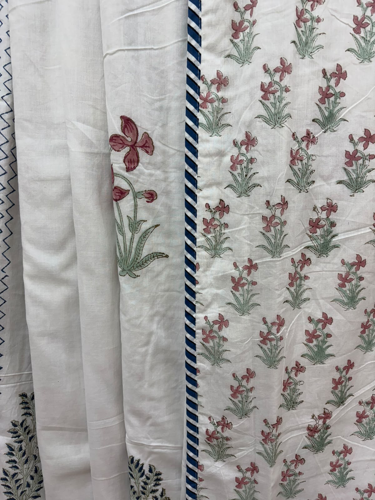 Kaner Baugh Bedsheet & Dohar Set