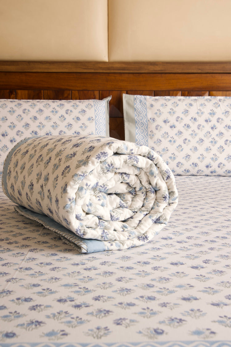 Bedsheet & Mulmul Quilt set