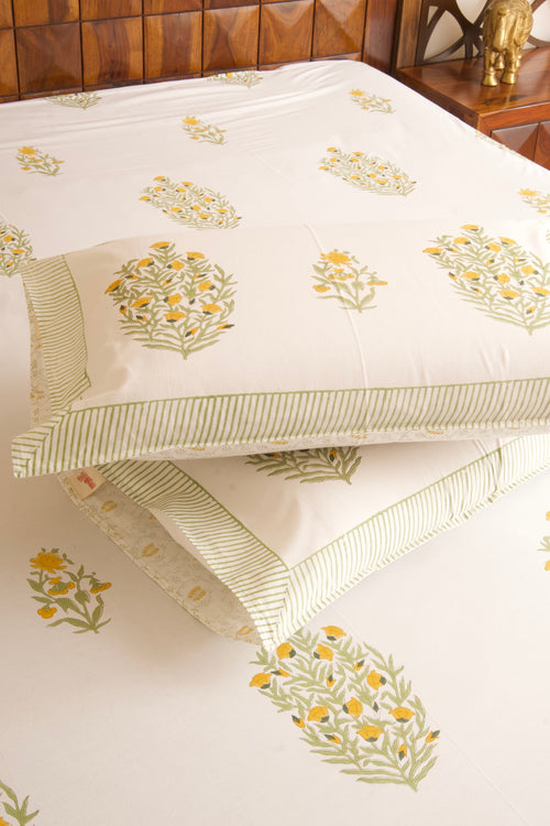 Peeli Peeli Sarson Phule Bedsheet & Quilt Set- Mustard Yellow and Green