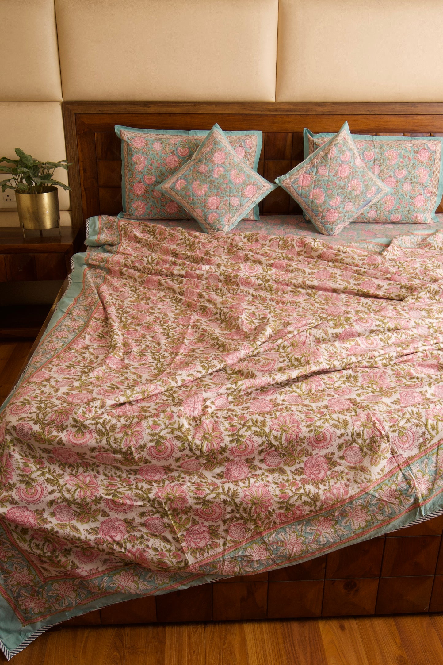 Organic Mulmul Cotton Dohar AC Blanket - Kaliyon Ka Chaman
