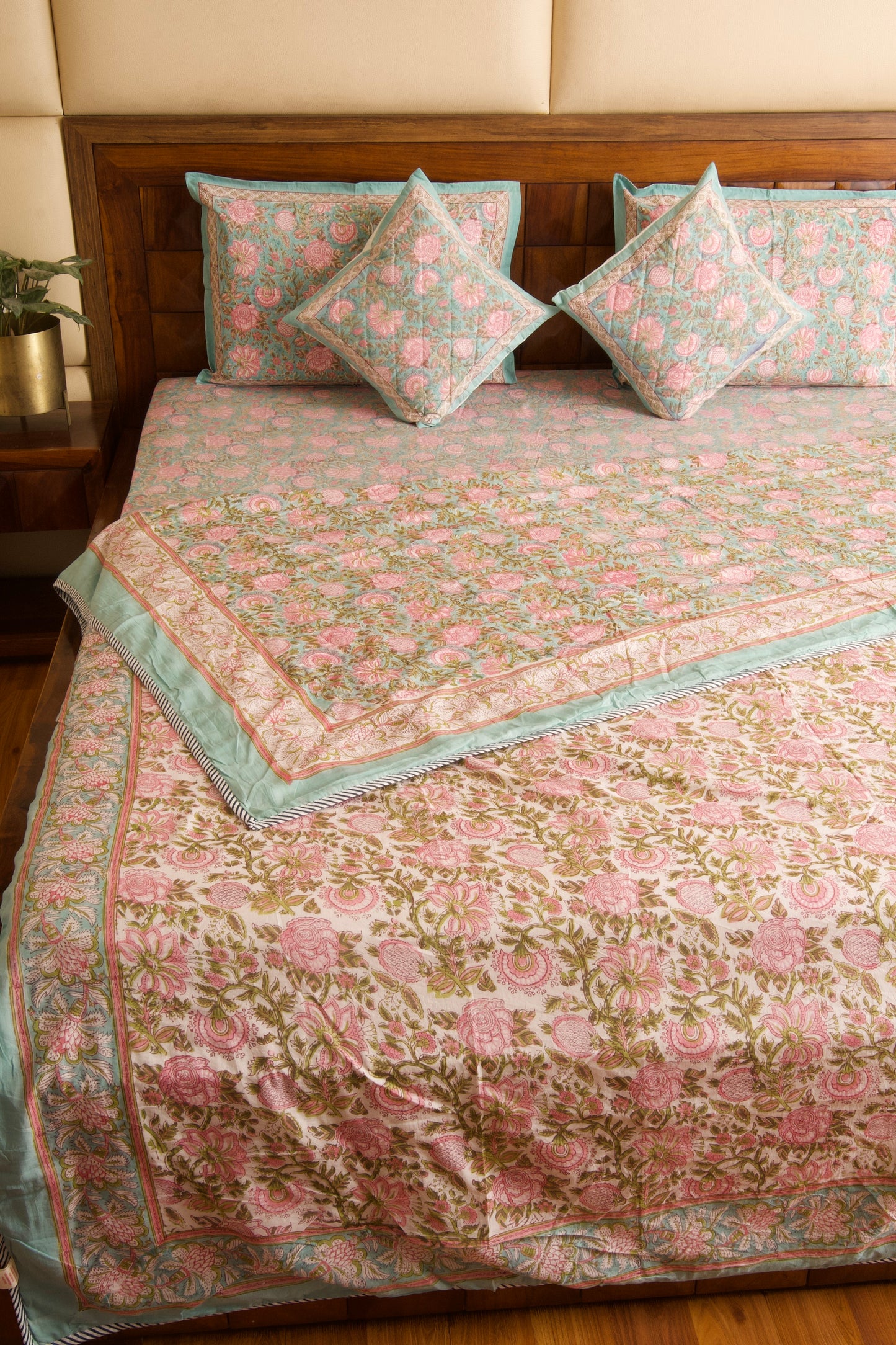 Organic Mulmul Cotton Dohar AC Blanket - Kaliyon Ka Chaman