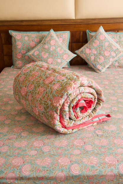 Dessert Guldasta Bedsheet & Quilt Set