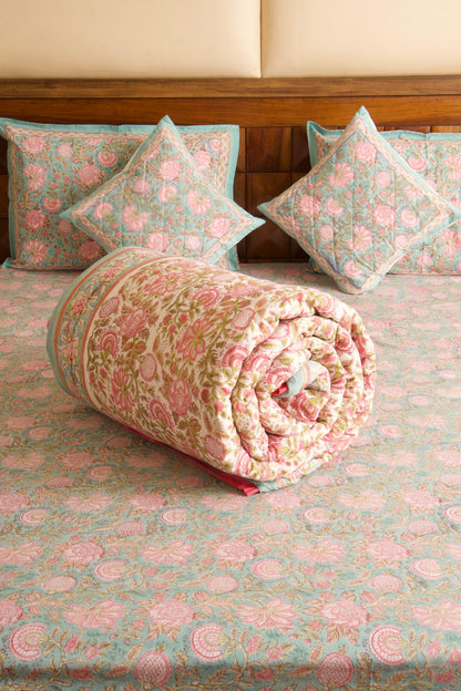 Dessert Guldasta Bedsheet & Quilt Set