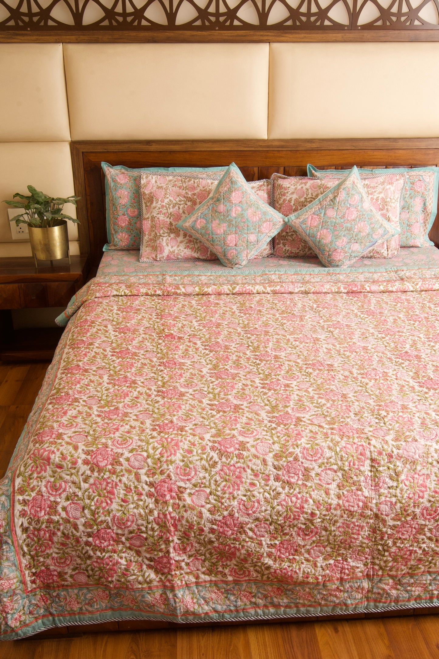 Kaliyon ka Chaman Reversible Quilted Bedcover