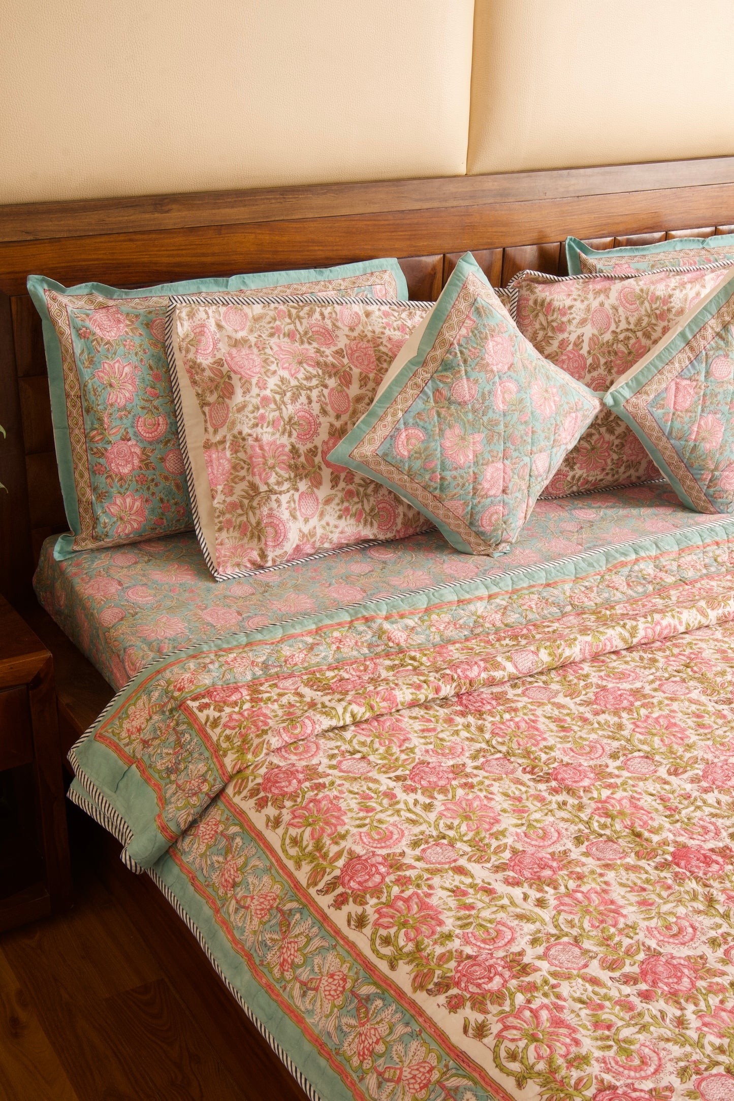 Kaliyon ka Chaman Reversible Quilted Bedcover