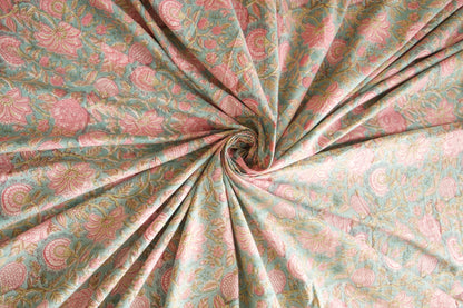 Kaliyon Ka Chaman Bedsheet & Dohar Set