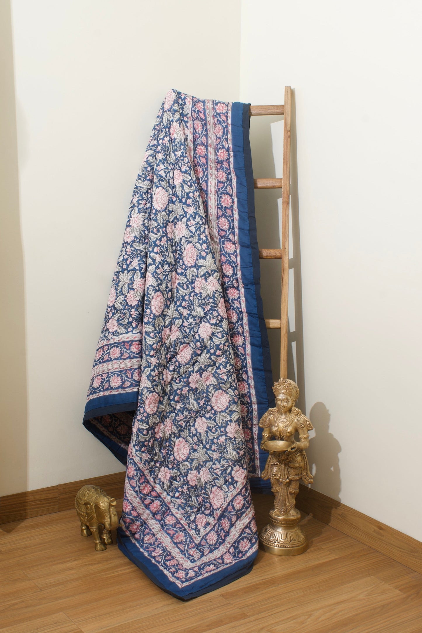 Neel Gulaab Reversible Mulmul Cotton Quilt