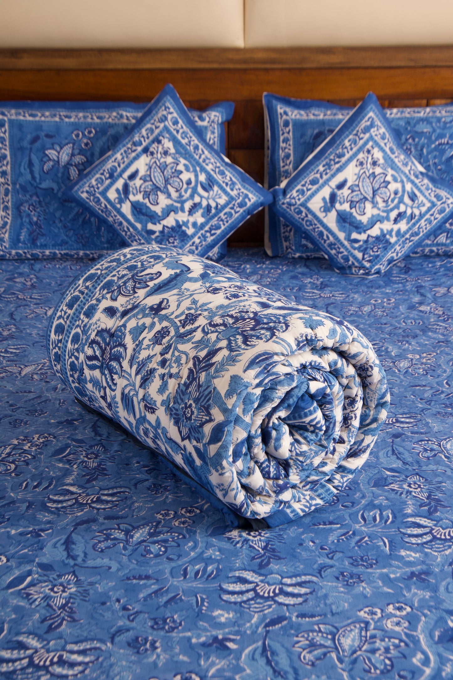 Blue Pottery Reversible Mulmul Cotton Quilt-King Size