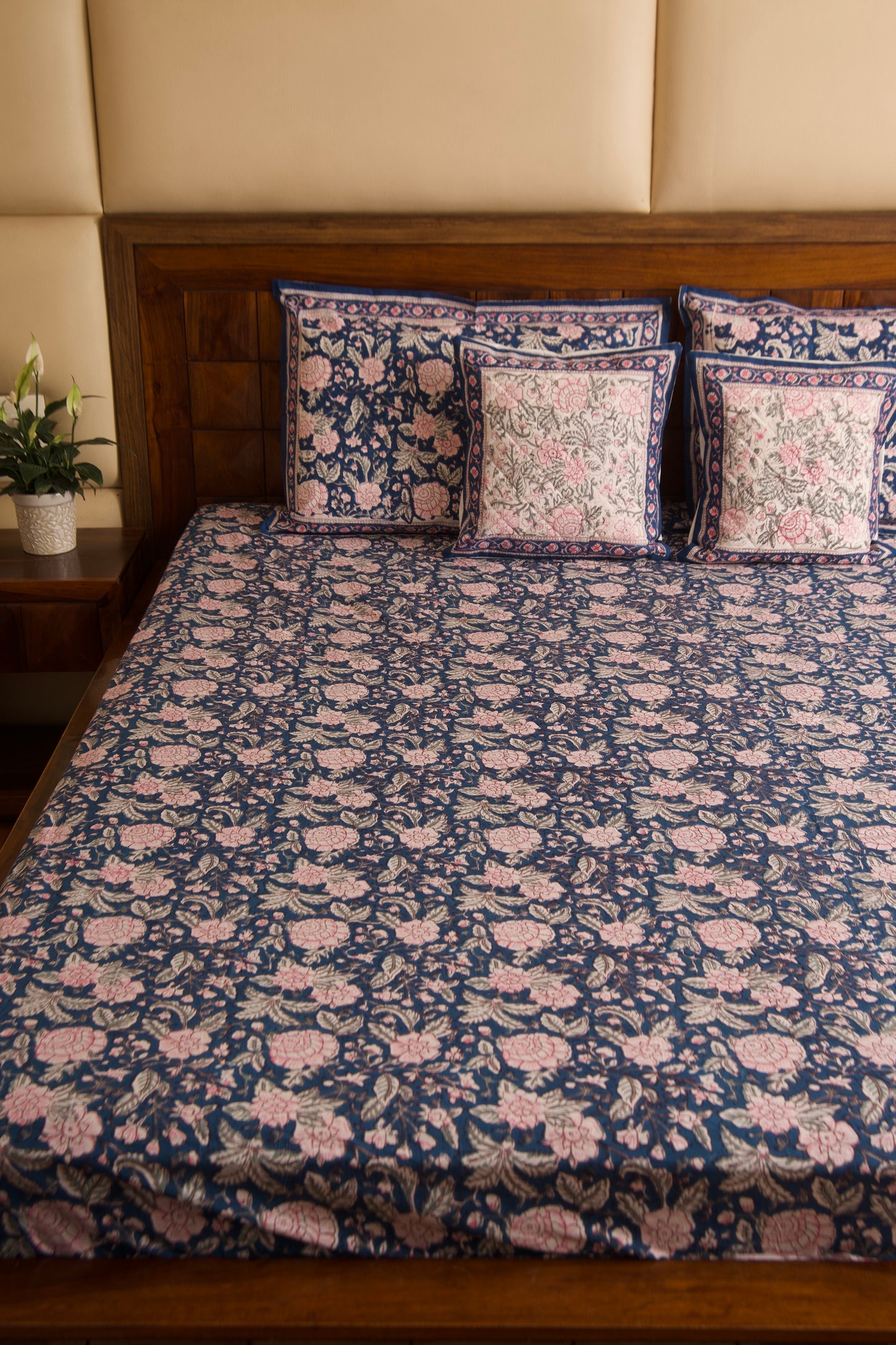 Neel Gulab Percale Cotton Bedsheet