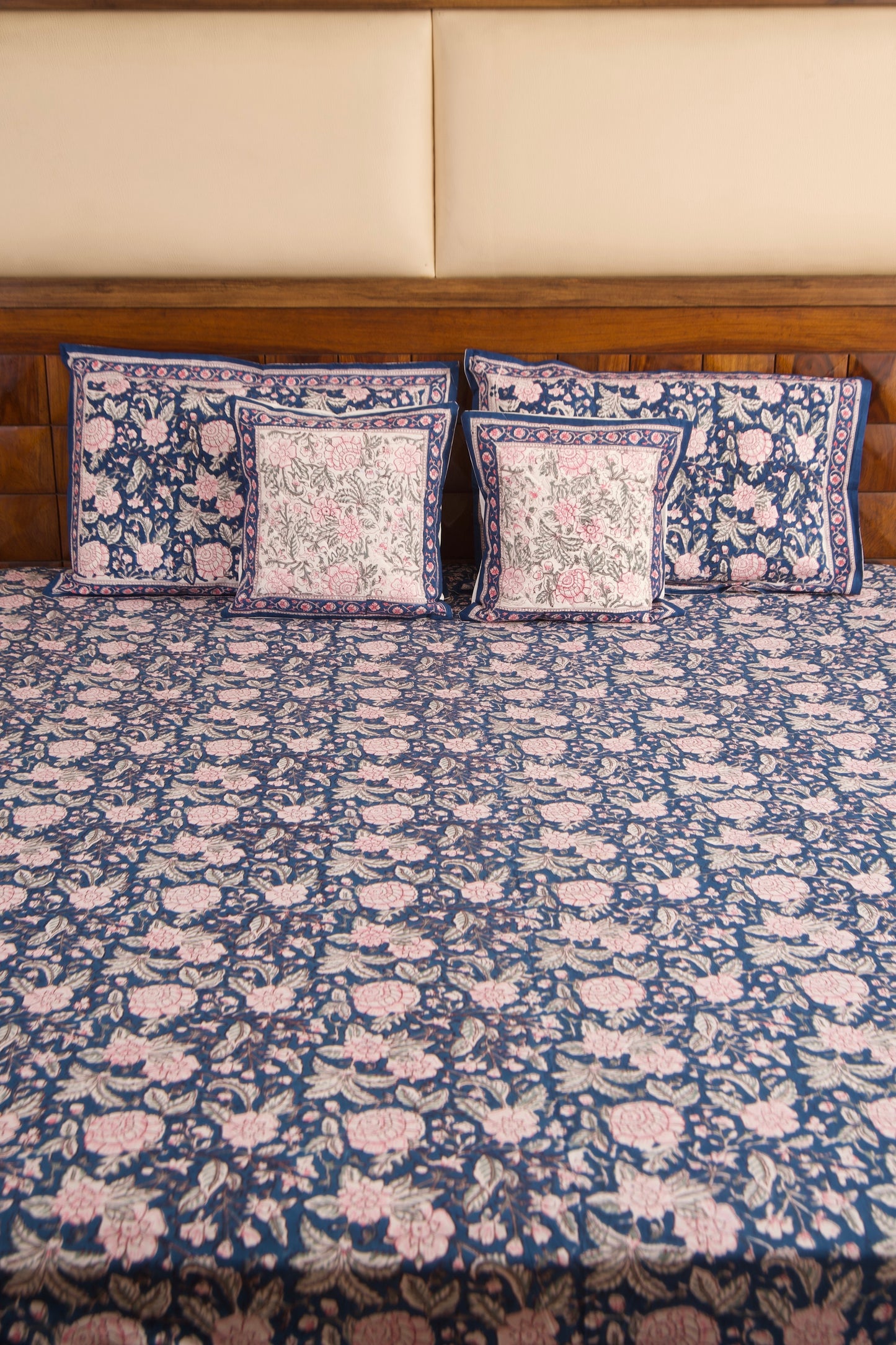 Neel Gulab Percale Cotton Bedsheet