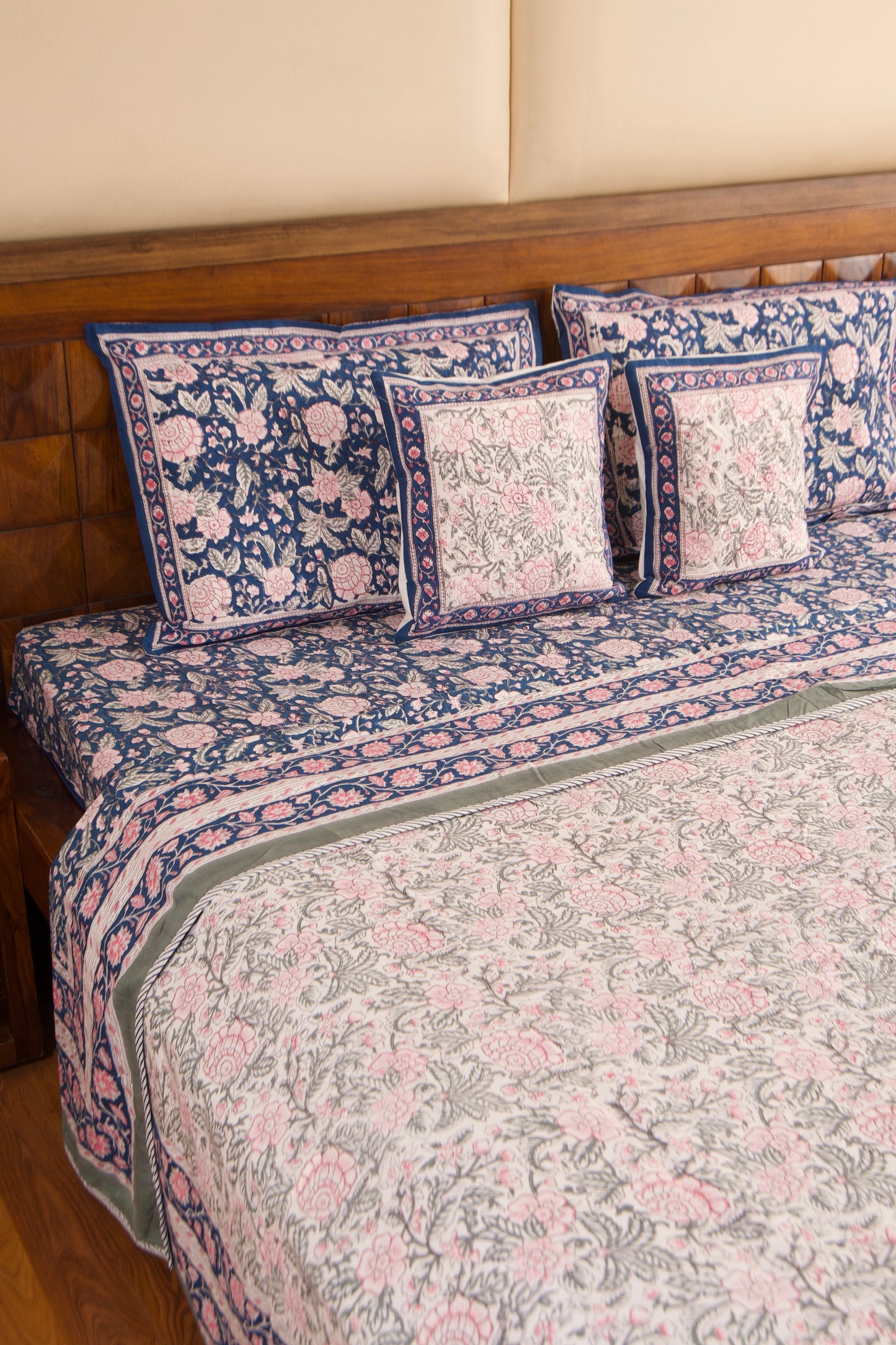 Organic Mulmul Cotton Dohar AC Blanket - Neel Gulaab