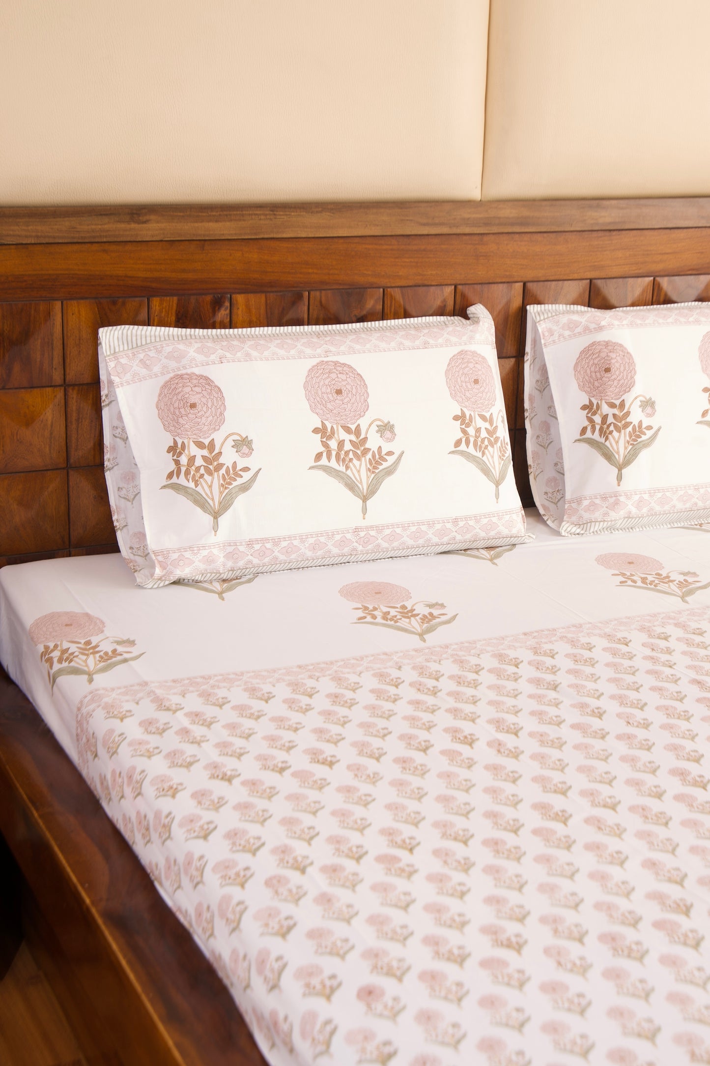 Peach Marigold Percale Bedsheet