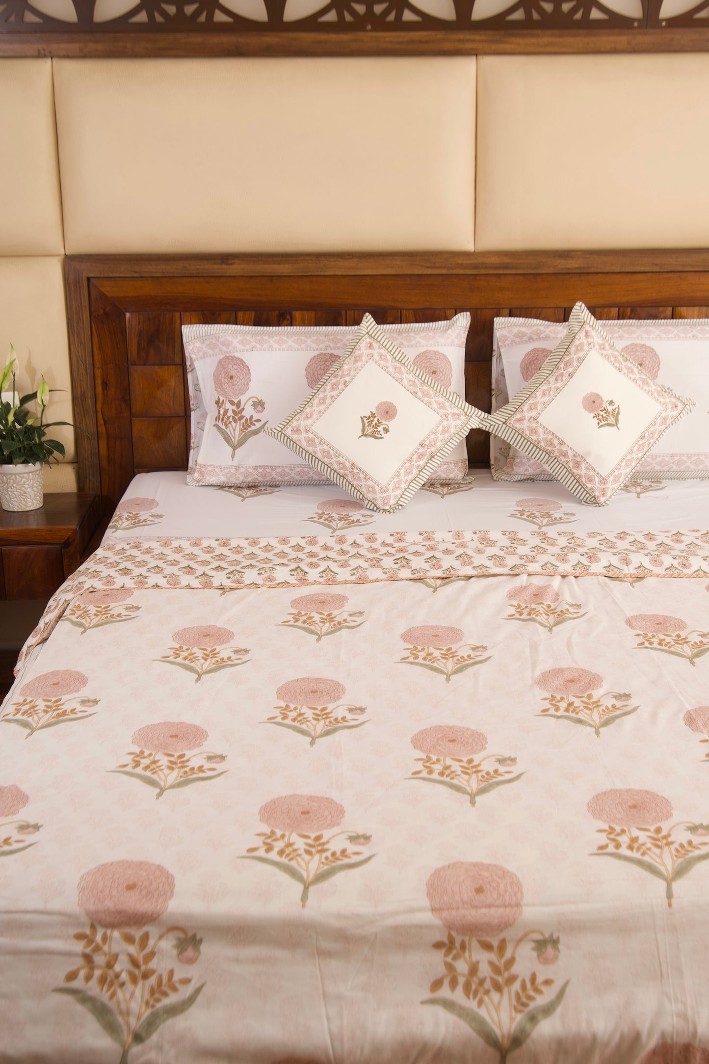 Peach Marigold Bedsheet & Dohar Set