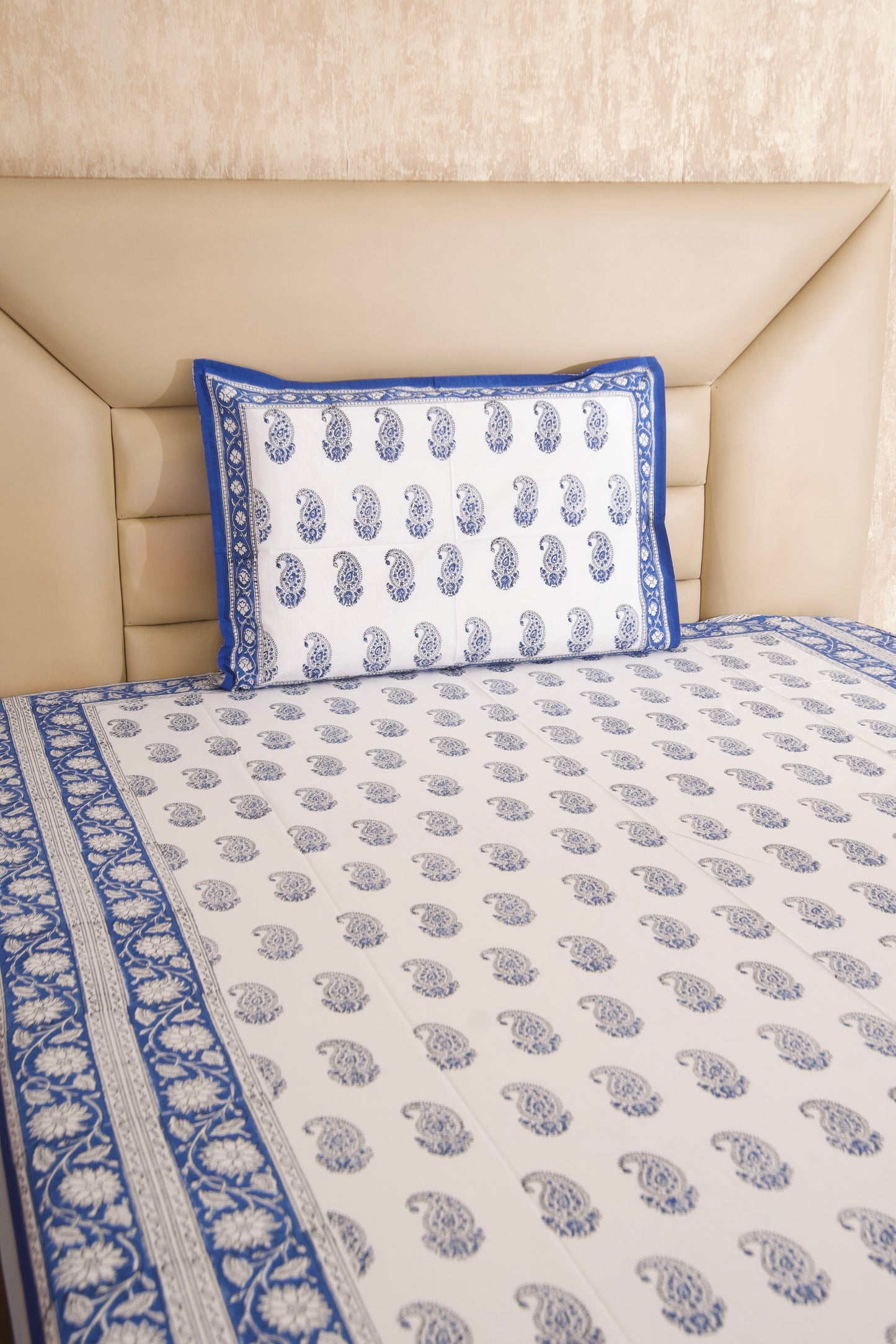 Blue Paisely Percale Cotton Bedsheet-Single