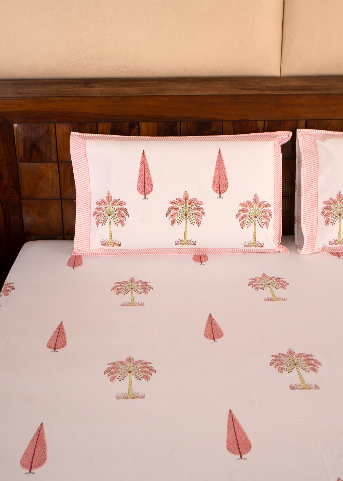 Gulaab Khajuri Percale Cotton Bedsheet
