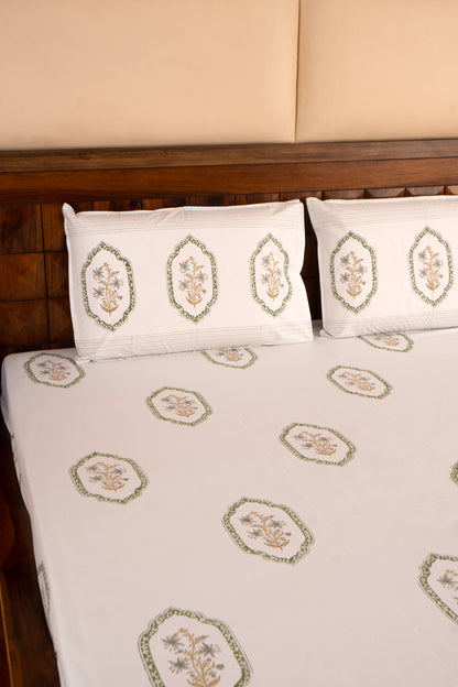 Green Jasmine Mirror- Plain Percale Cotton Bedsheet