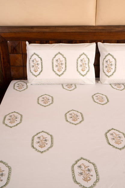 Green Jasmine Mirror- Plain Percale Cotton Bedsheet