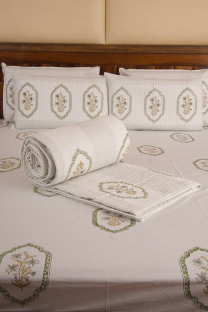 Green Jasmine Mirror Bedsheet & Bedcover Set