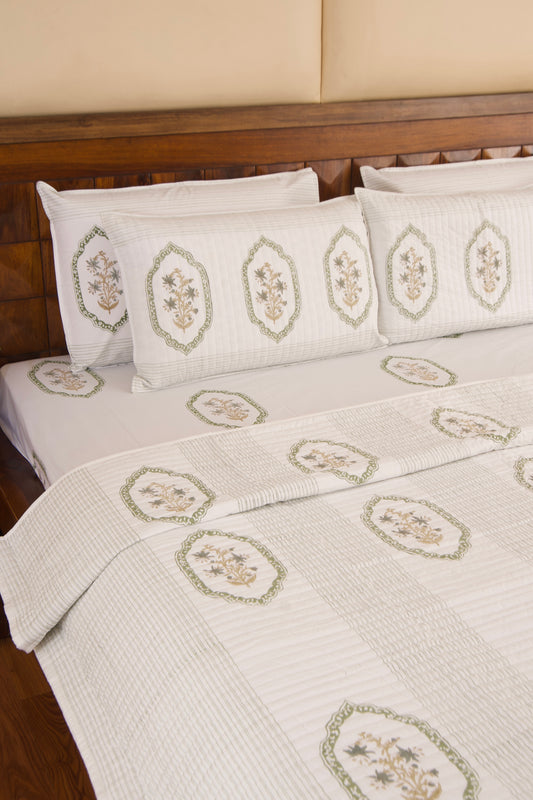 Green Jasmine Mirror Bedsheet & Bedcover Set