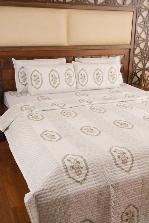 Green Jasmine Mirror Bedsheet & Bedcover Set