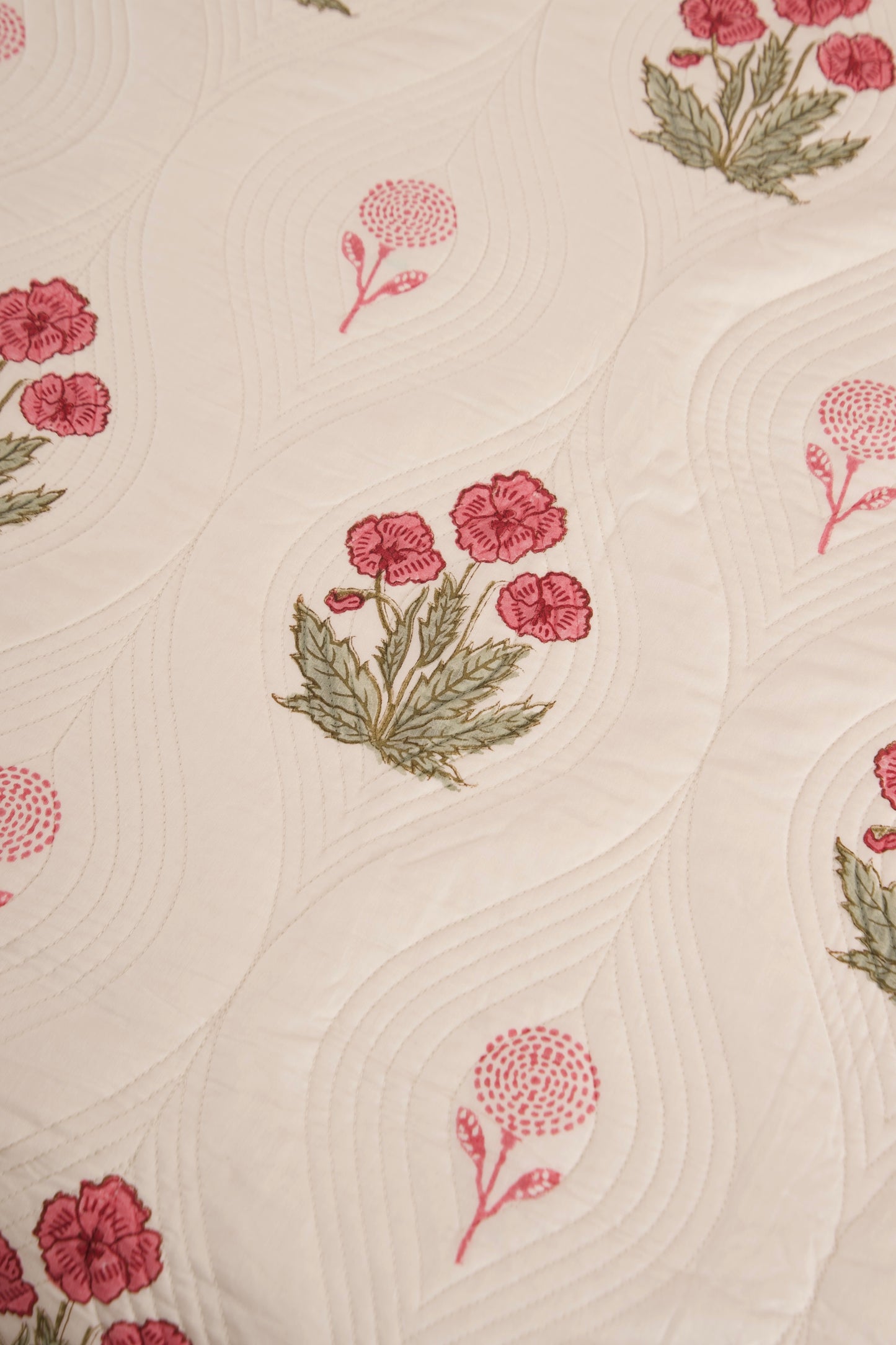 Gulaabi Pankhuri Persian Quilted Luxury Bedcover- California King