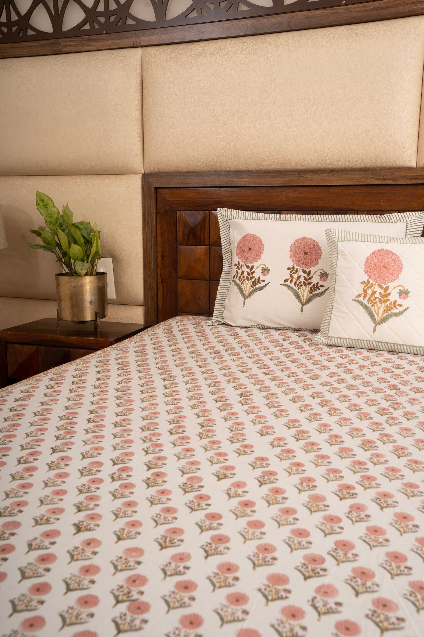 Pink Marigold Chota Phool Percale Cotton Bedsheet