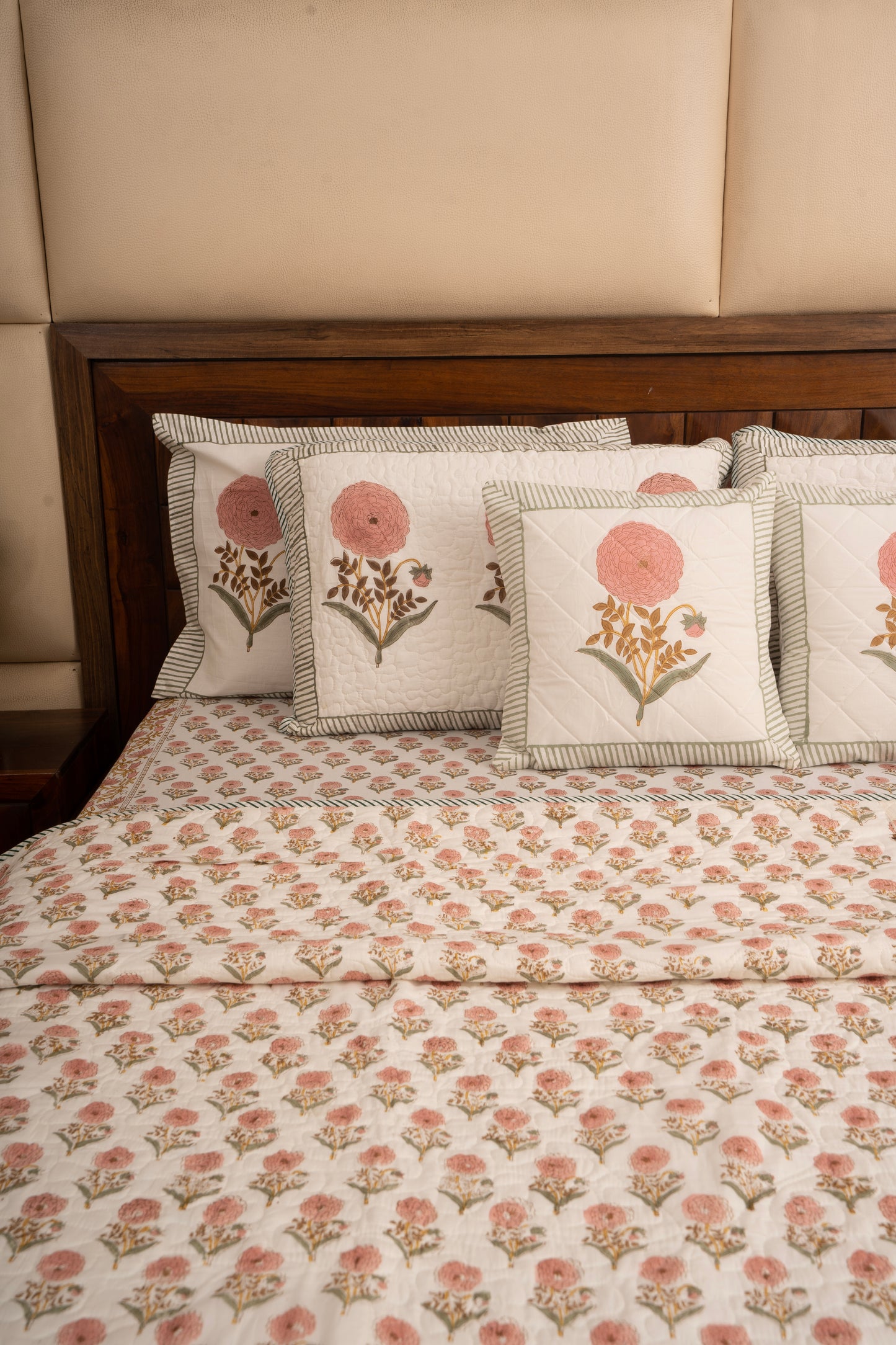 Pink Marigold Chota Phool  Bedsheet & Bedcover Set