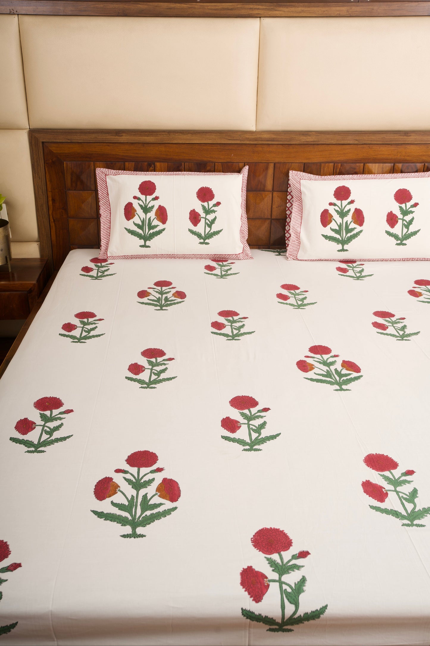 Laal Ishq Percale Cotton Bedsheet