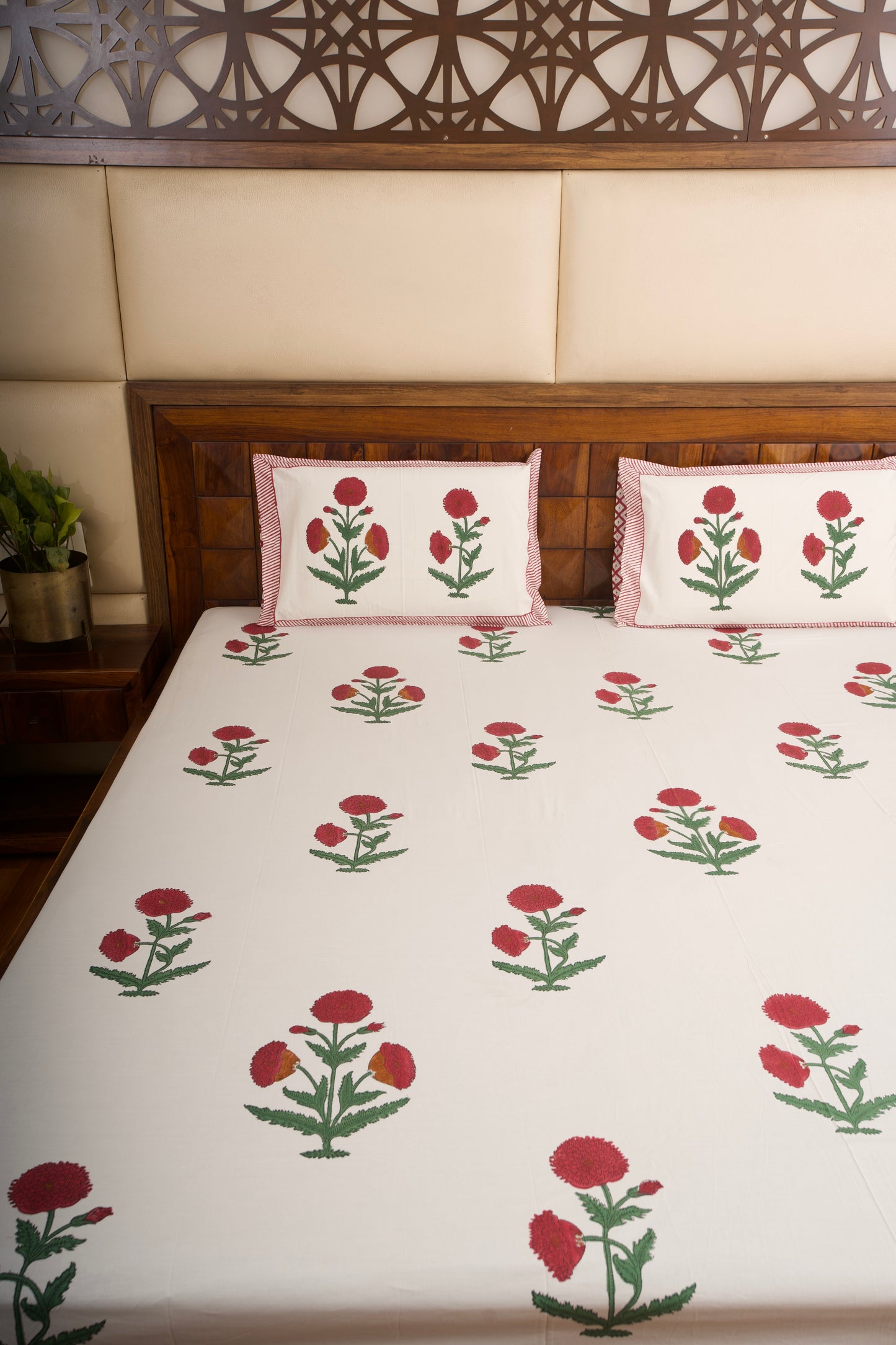 Laal Ishq Percale Cotton Bedsheet