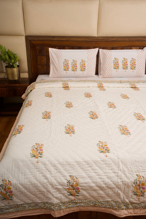 Guldasta Bedsheet & Quilt Set
