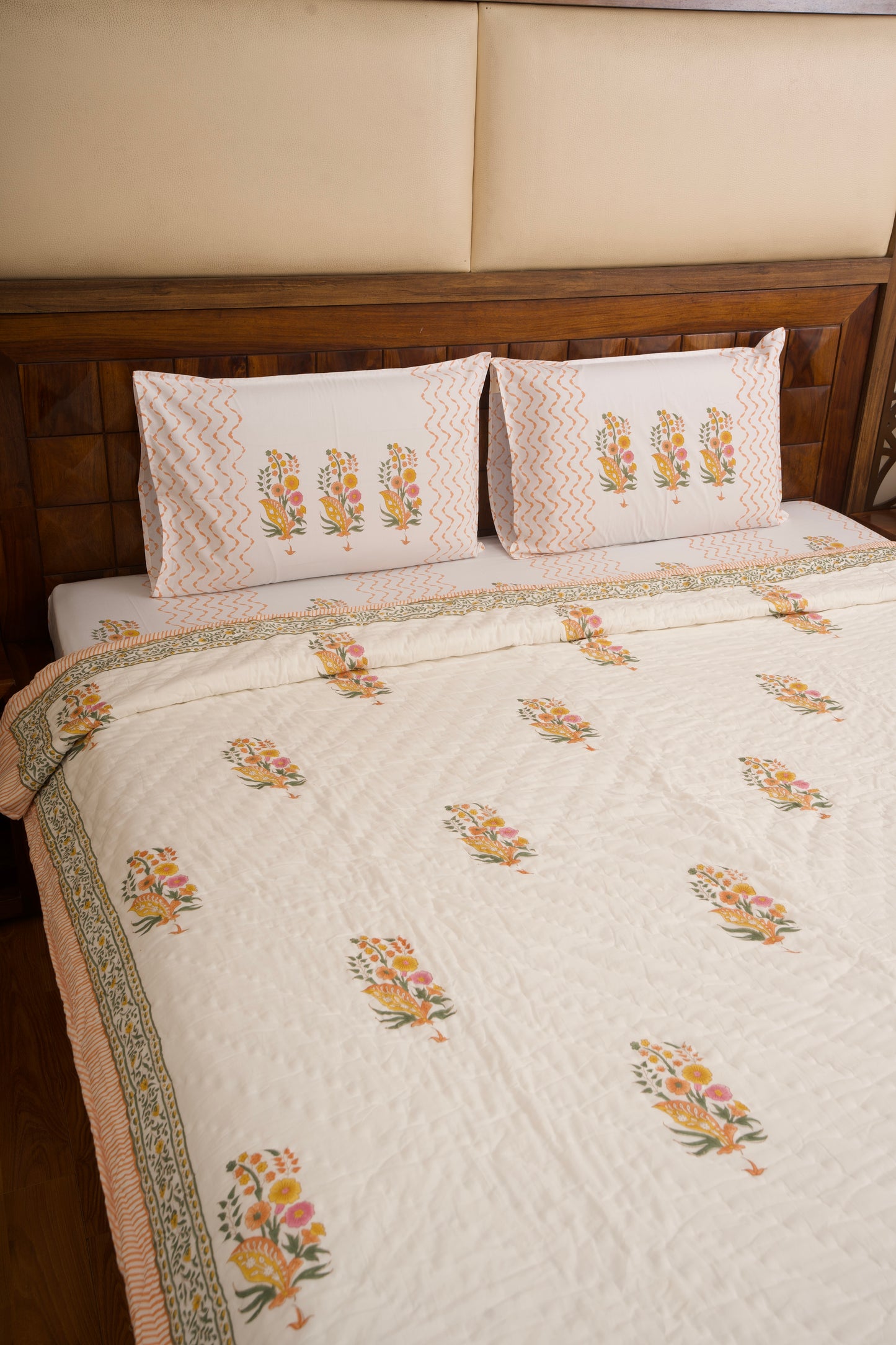 Guldasta Bedsheet & Quilt Set